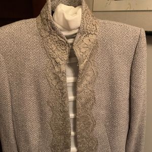 linda Allard‎ for ellen tracy blazer-very gently used